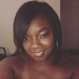 Meet your Posher, Whitney